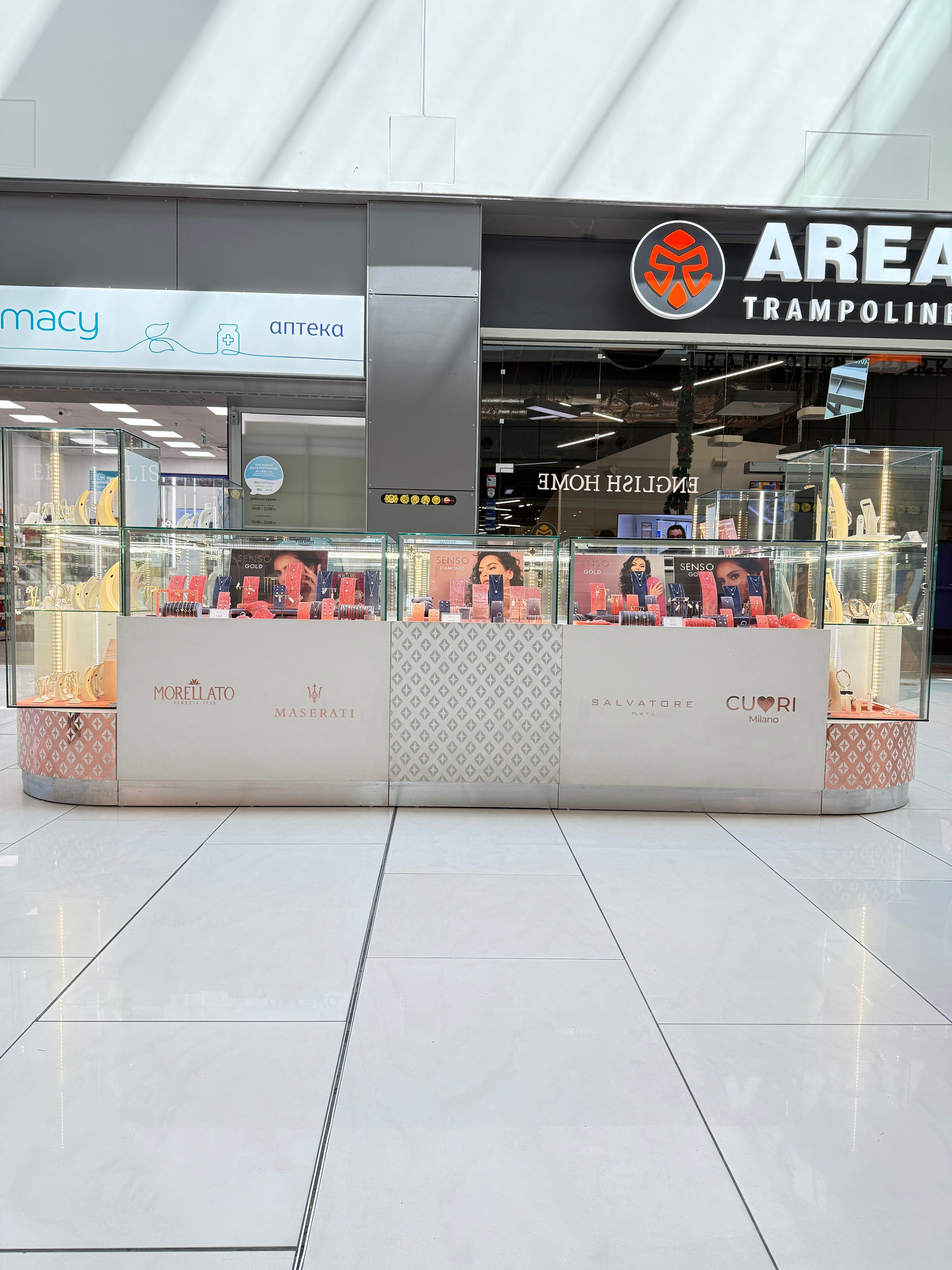 Магазин за бижута и часовници REDS в софия Ring Mall