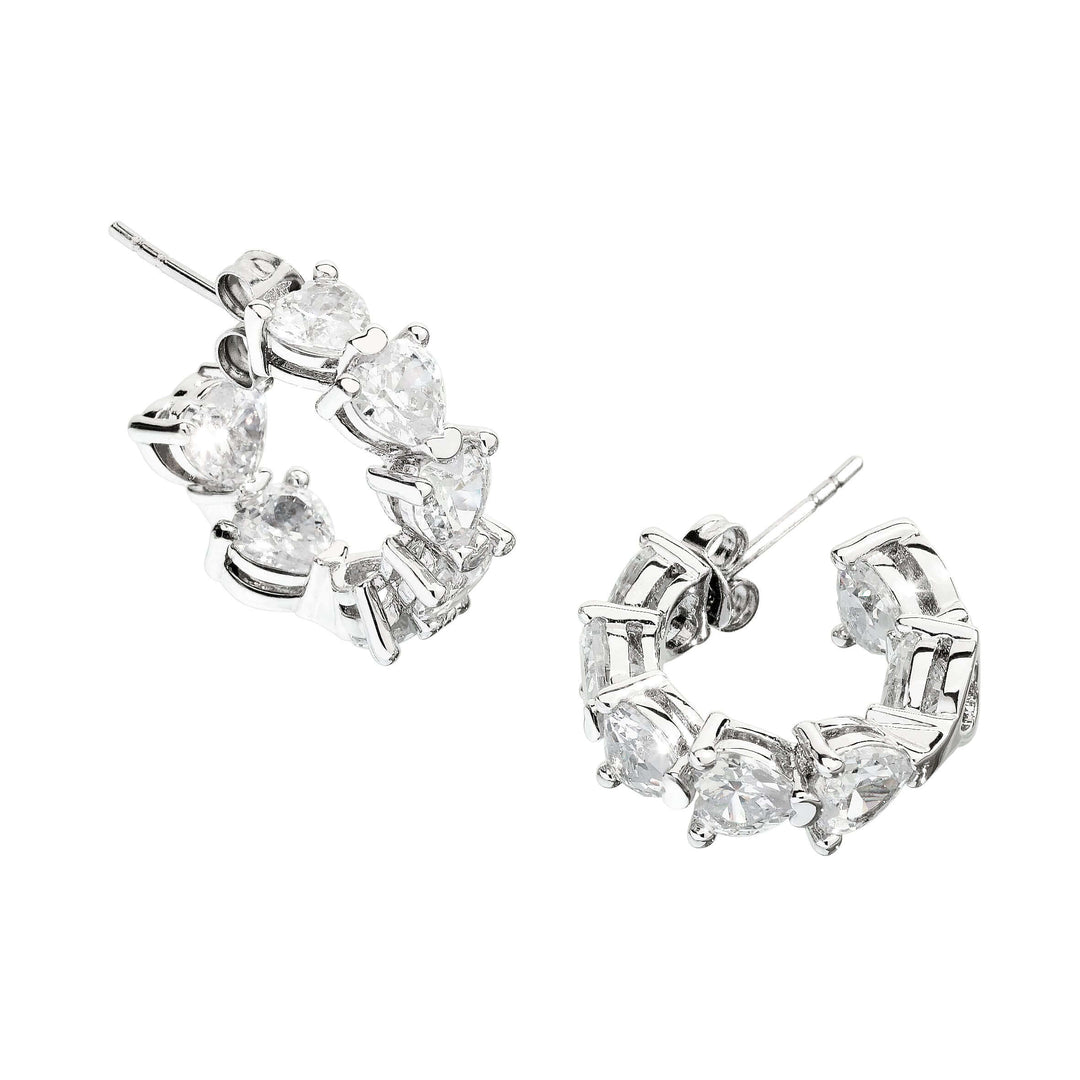 Дамски обеци халки с циркони във формата на сърца.