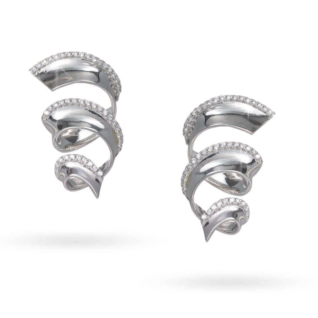 Сребърни обеци в спираловидна форма с нежни циркони.