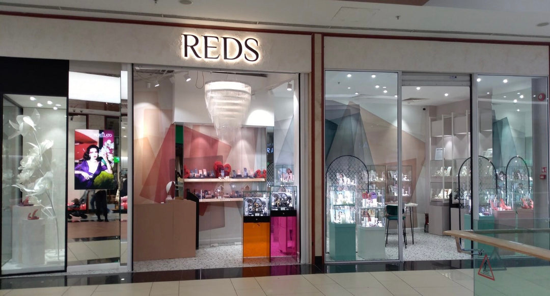 магазин за бижута REDS в София мол Paradise center