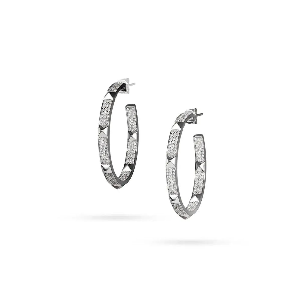 Обеци от сребро с визуална форма на халки и инкрустация от циркони