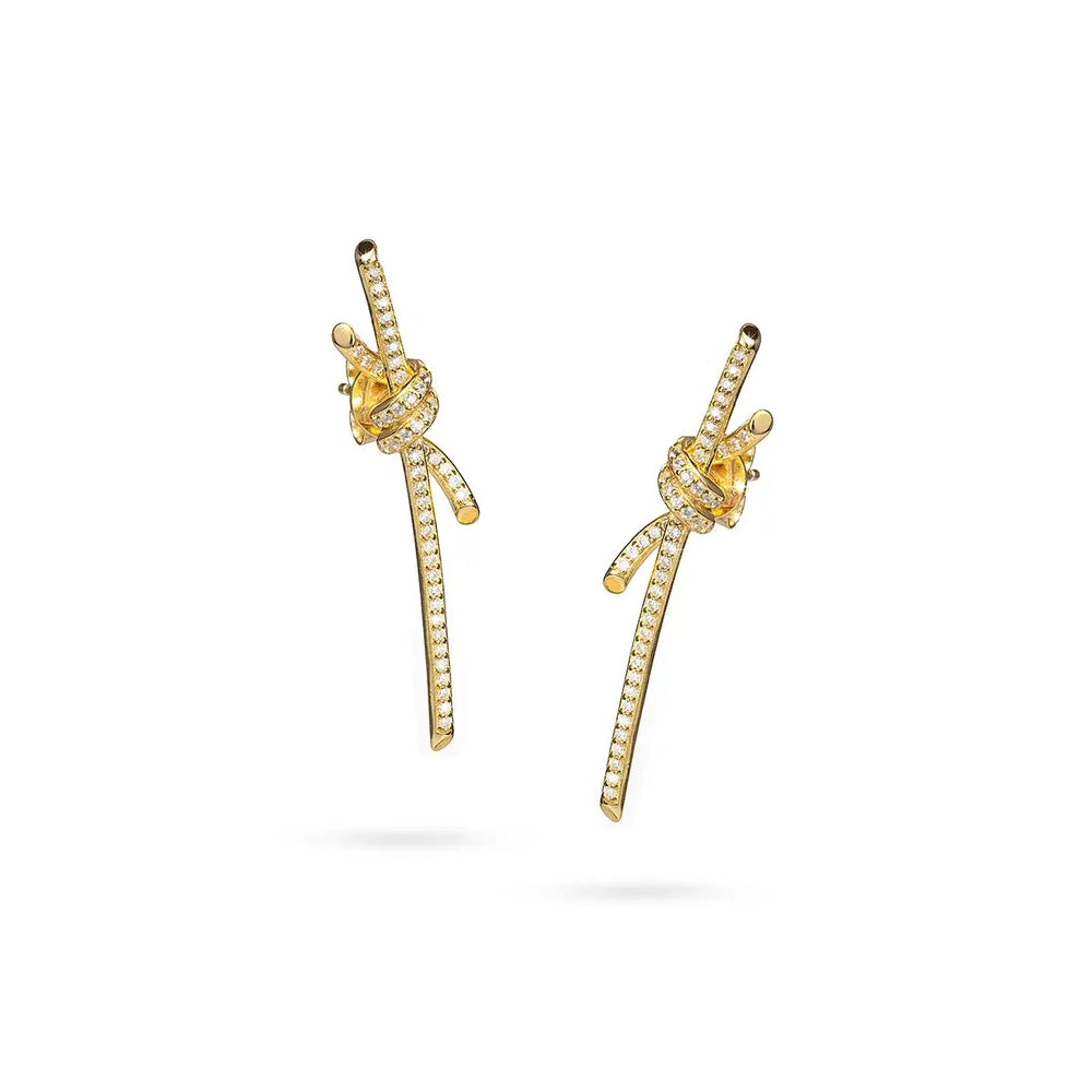 Обеци на винт със златен ефект, възел и визуално удължен силует