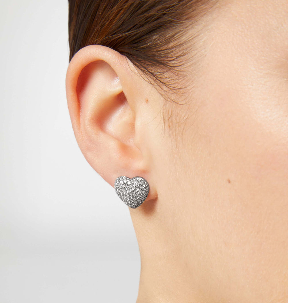 Дамски сребърни обеци сърца с фини циркони. Chiara Ferragni J19AXD22