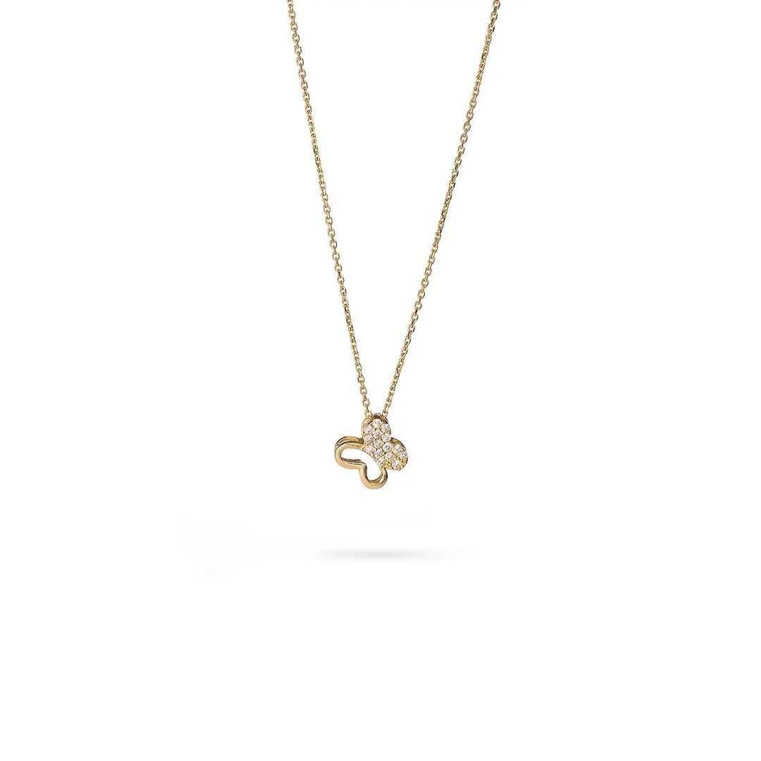 Златно колие с пеперуда и циркони – символ на нежност и свобода