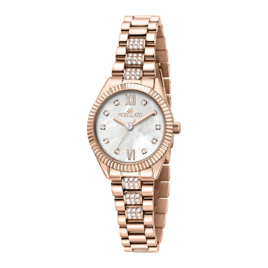 Часовник Morellato Magia. Дамски часовник с кварцов механизъм (VJ21). Каса 28 мм от стомана с розово златно PVD покритие и инкрустирани Цирконии. Верижка от стомана с розово златно PVD покритие. Минерално стъкло. Водоустойчивост 3 АТМ. Гаранция 2 години.