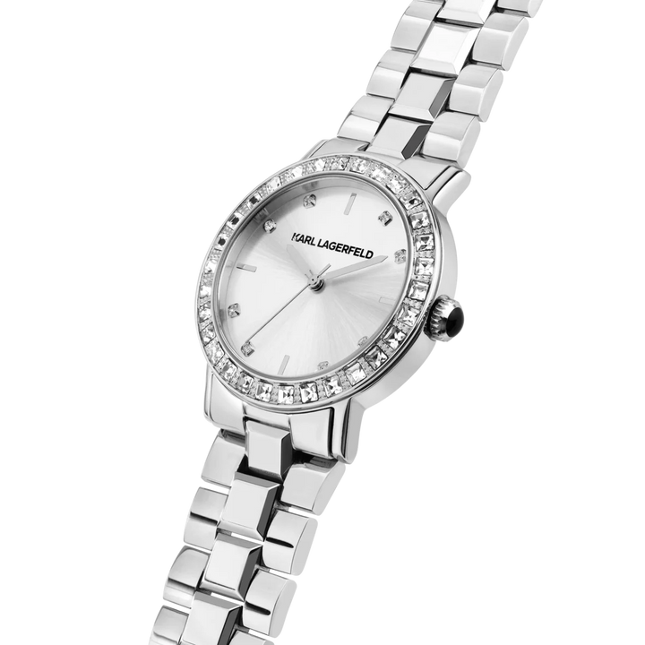 Близък план на дамски часовник Karl Lagerfeld Crystals със сребрист sunray циферблат и безел с прозрачни кристали – R0553100511