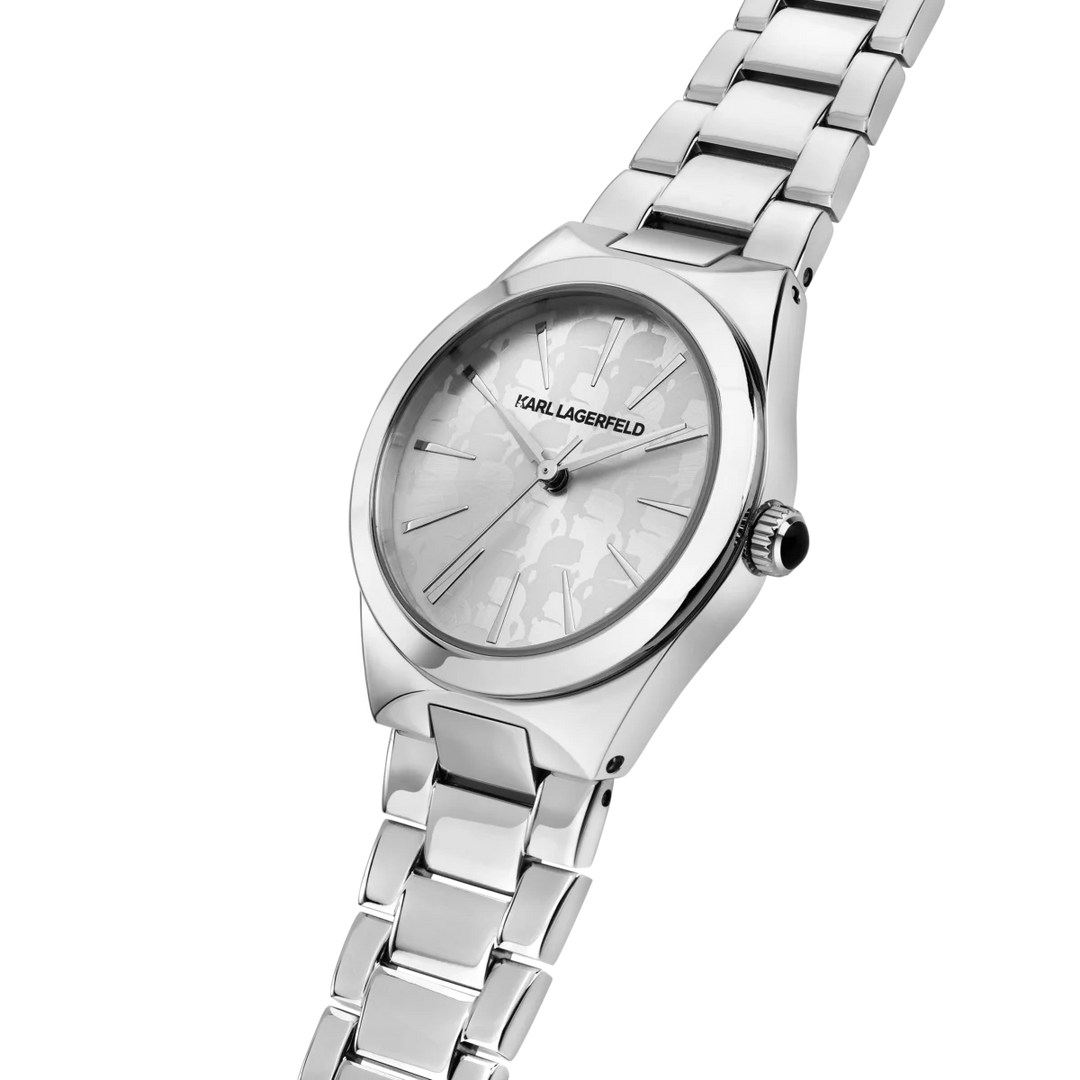 Близък план на дамски часовник Karl Lagerfeld Hamburg със сребрист sunray циферблат и мотив Karl – R0553105512