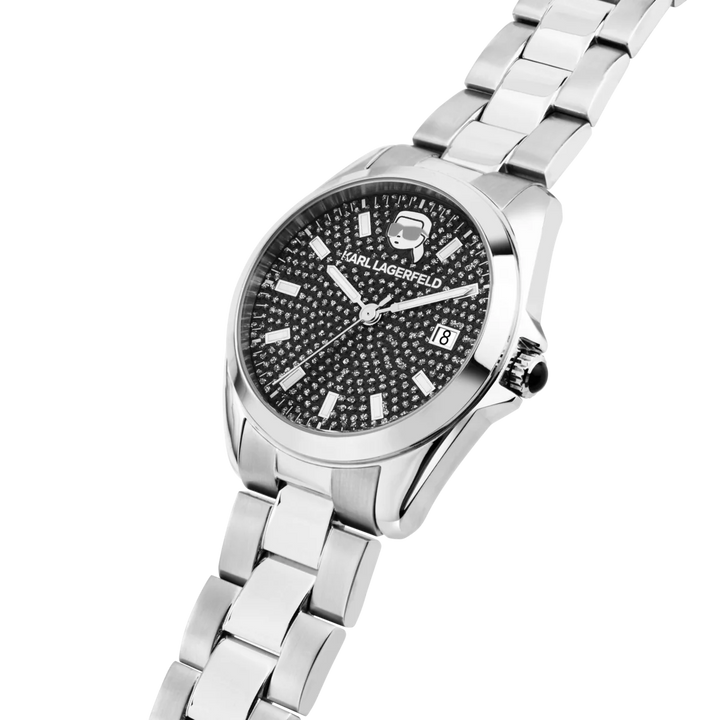 Близък план на дамски часовник Karl Lagerfeld Round Essentials с черен циферблат с кристали и дата – R0553101515