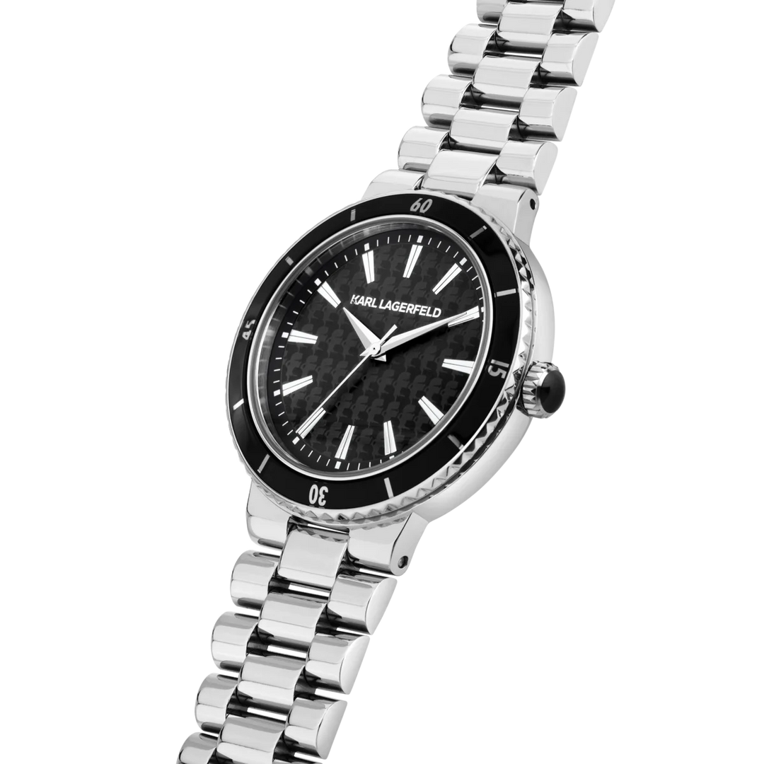 Детайлен кадър на дамски часовник Karl Lagerfeld Kaiser с черен циферблат и безел, водоустойчив 5 ATM – R0553104505
