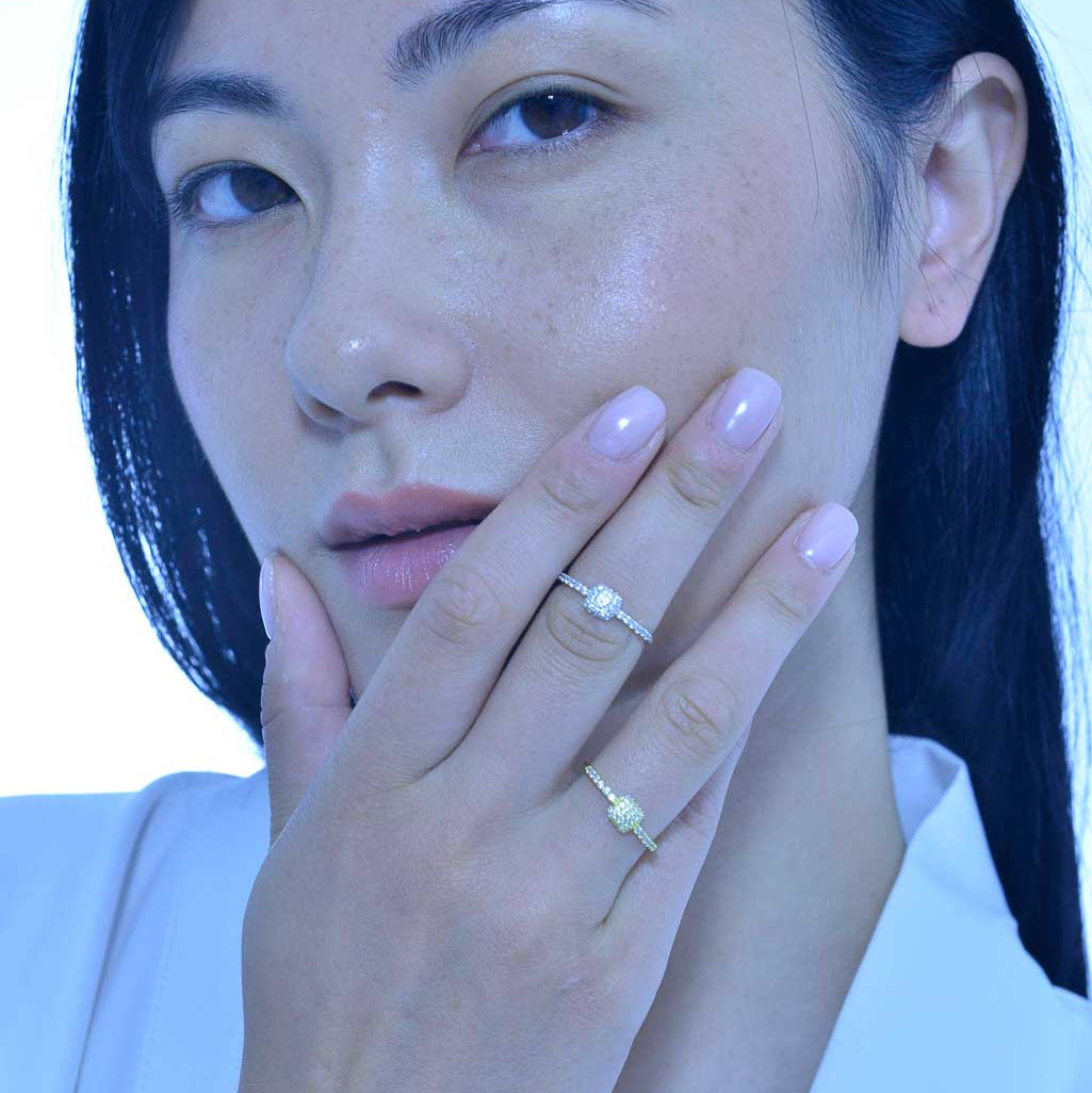 Дамски сребърен пръстен с родиево покритие и циркони. 272S0032