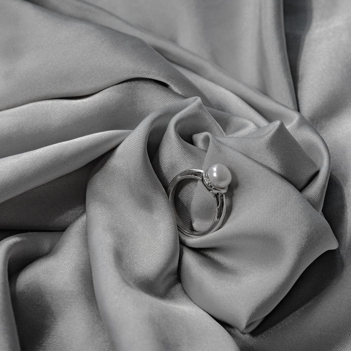 Дамски сребърен пръстен със сладководна перла. 