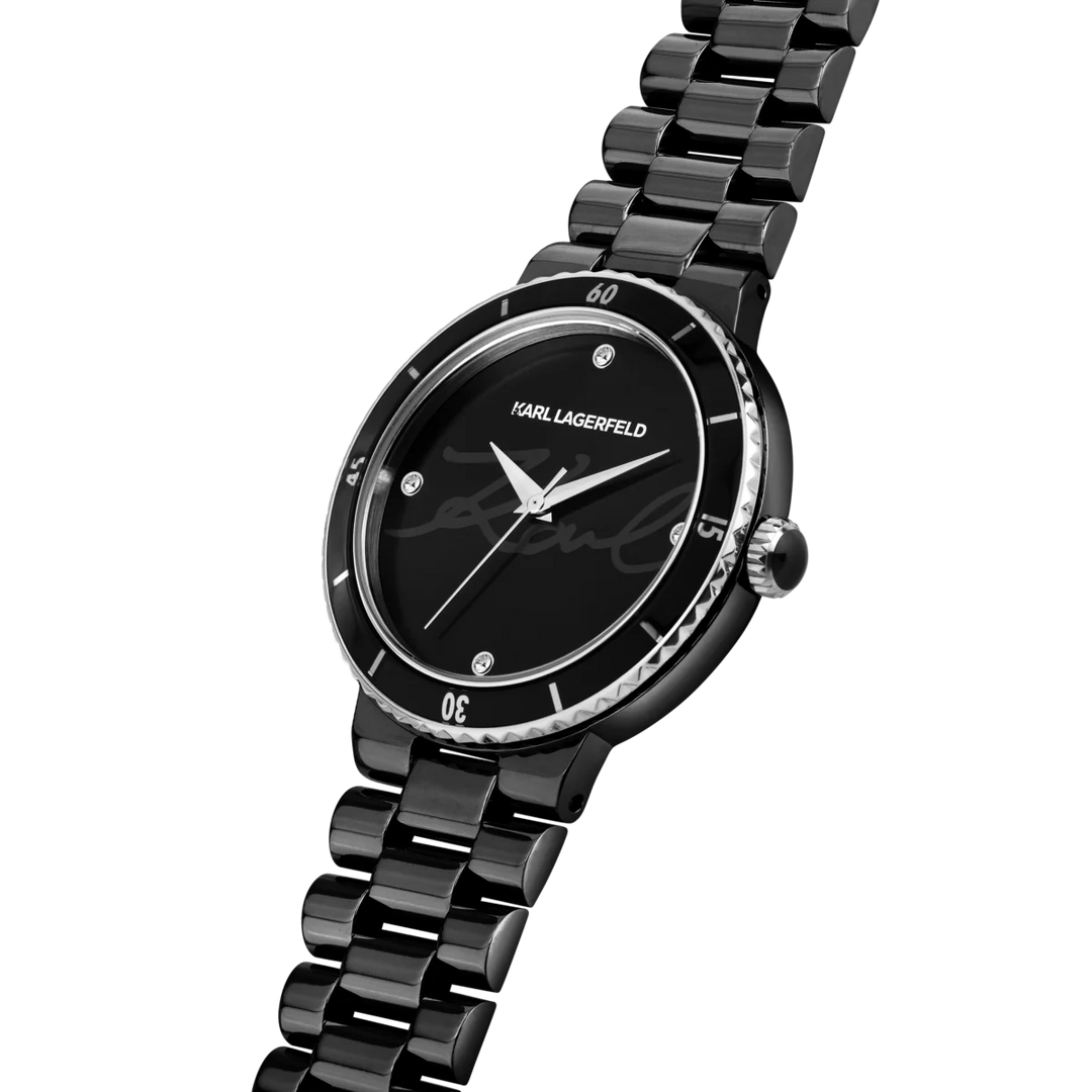 Детайл на черния циферблат с кристали и подпис Karl на дамски часовник Karl Lagerfeld Kaiser – R0553104504

