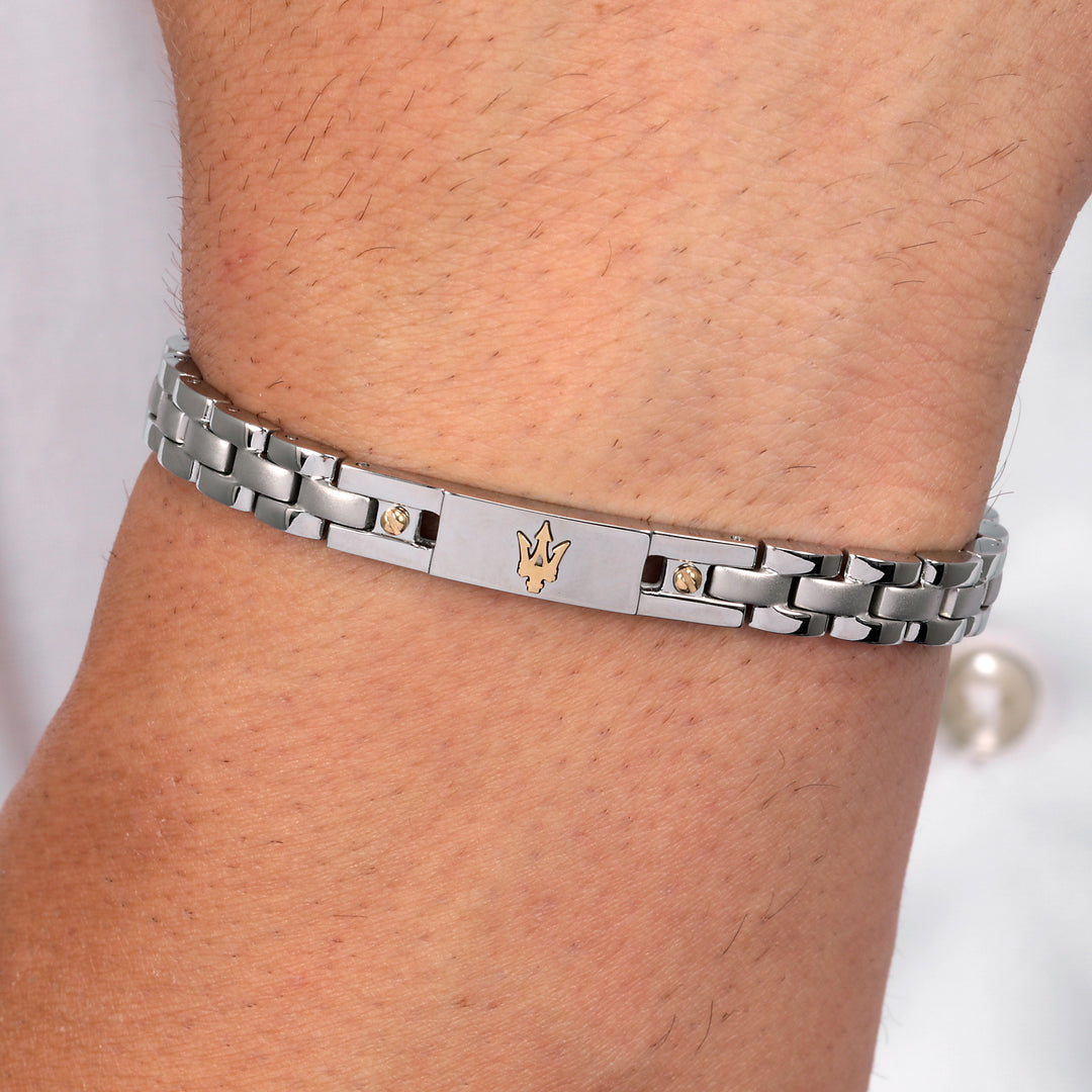 Мъжка стилна гривна от Maserati JM420ATH05. Неръждаема стомана.