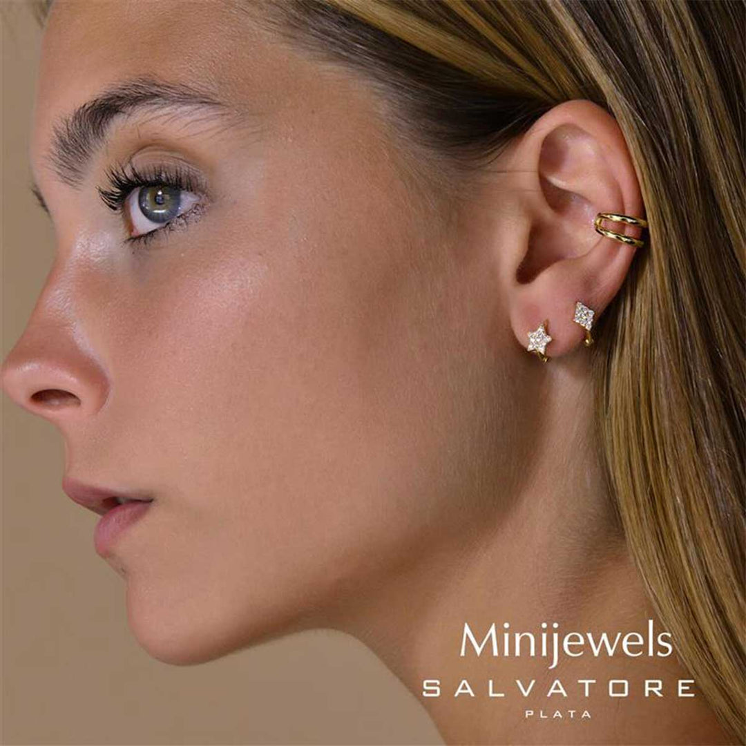 Дамски обеци халки Salvatore Plata Minijewels, носени от модел