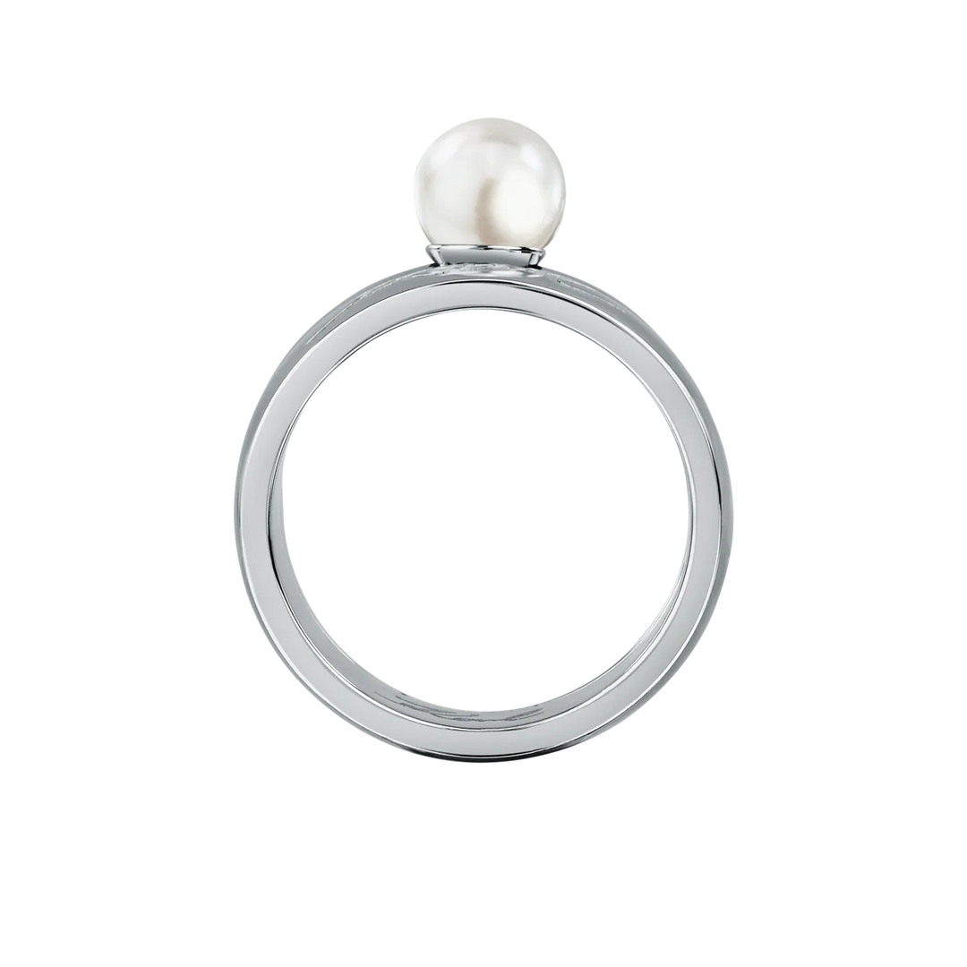 Профилен изглед на дамски пръстен Karl Lagerfeld Pearl със сребриста халка и бяла перла – KLAYR11012