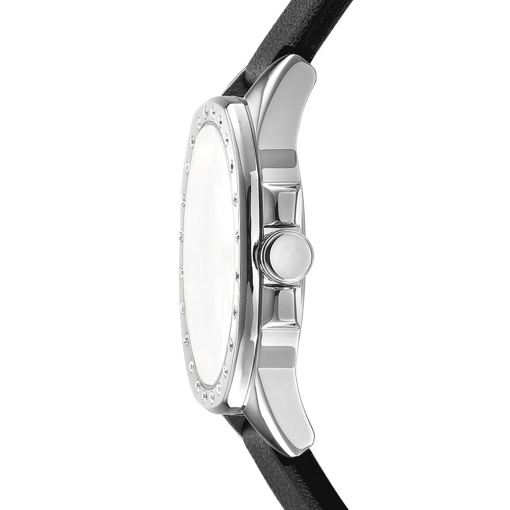 Профил на дамски часовник DKNY Brooklyn Mini – тънък корпус ~7 мм и безел с кристали, модел DK1L013L0015