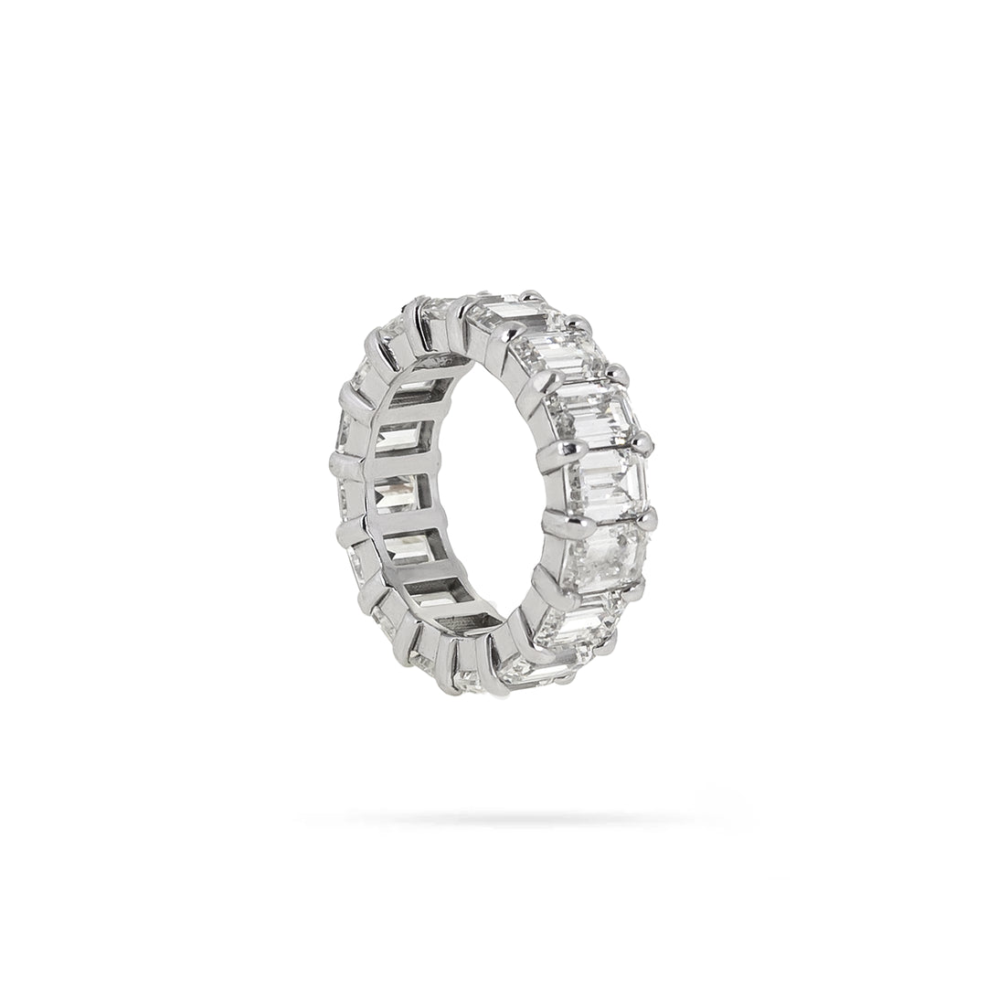 Дамски сребърен пръстен с инкрустирани правоъгълни блестящи циркони. RR497